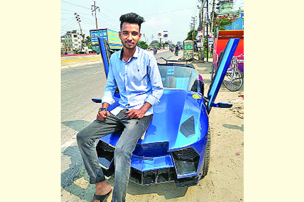নারায়ণগঞ্জের আকাশ বানাল গাড়ি