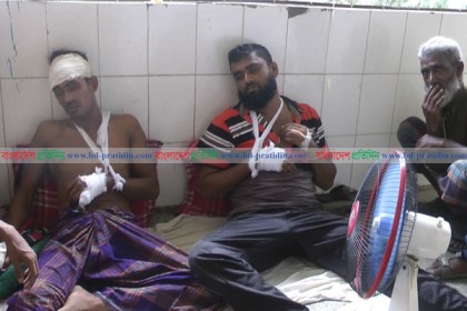 চুয়াডাঙ্গা বিএডিসিতে ২ দল শ্রমিকের মধ্যে রক্তক্ষয়ী সংঘর্ষ