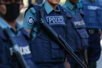 পুলিশে নিয়োগে দালাল থেকে বিরত থাকার পরামর্শ রাজশাহী এসপির