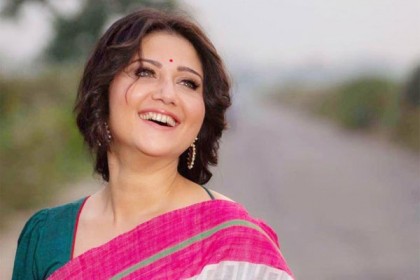 যে কারণে নিজেকেই শুভেচ্ছা জানালেন স্বস্তিকা