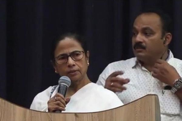 এটা মিঠুন চক্রবর্তীর সংলাপ নয় যে, মারবো এখানে লাশ পড়বে সেখানে: মমতা
