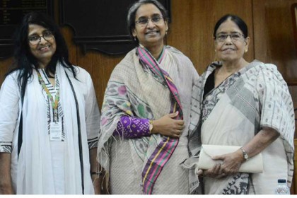 শিক্ষামন্ত্রীর সঙ্গে আইইউবিএটির উপ-উপাচার্যের সৌজন্য সাক্ষাৎ