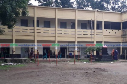 মাদারীপুরে ভোটার উপস্থিতি খুবই কম