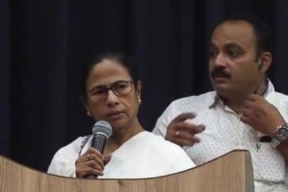 এটা মিঠুন চক্রবর্তীর সংলাপ নয় যে, মারবো এখানে লাশ পড়বে সেখানে: মমতা