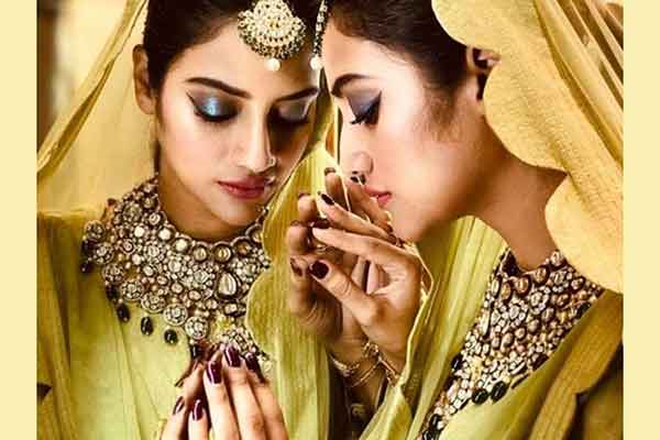 বিয়ে করতে ইস্তাম্বুলে নুসরাত