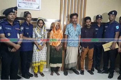 নরসিংদীতে স্কুলছাত্রীকে পুড়িয়ে হত্যায় আটক ৪