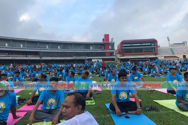 হৃদয়, শরীর ও আত্মার শান্তি বাড়ায় যোগ ব্যায়াম
