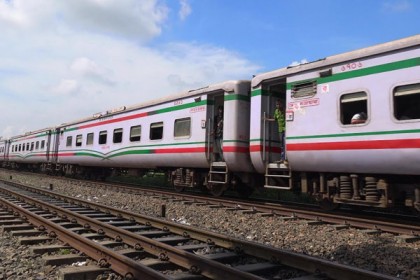 ঢাকার সঙ্গে উত্তর-পশ্চিমাঞ্চলের রেল যোগাযোগ বন্ধ