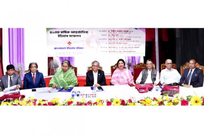 ‘ইতিহাসে অবদমিত নারীদের গৌরবগাঁথাকে এগিয়ে নিতে হবে’ 