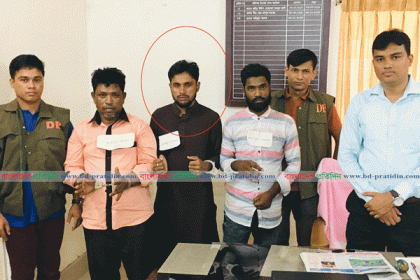 জাফর ইকবাল হত্যাচেষ্টা মামলার আসামি এবার ইয়াবাসহ আটক
