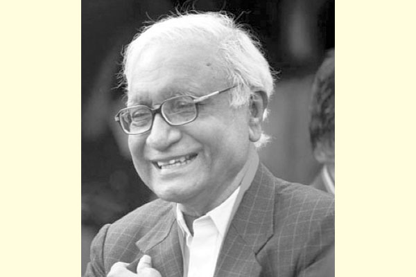 নোঙর আঁকড়ে থাকা এক মানুষ
