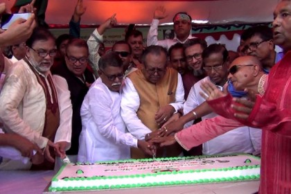 উৎসবমুখর পরিবেশে সাতক্ষীরায় আওয়ামী লীগের ৭০তম প্রতিষ্ঠাবার্ষিকী