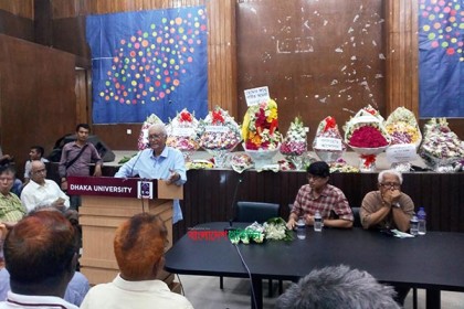 'আমার জীবন ও জীবিকার মধ্যে কোন ফারাক দেখতে পাইনি'