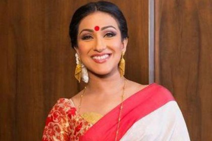 সুন্দর জীবনের সংজ্ঞা শেখাবেন ঋতুপর্ণা