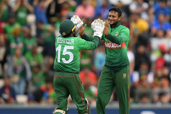 বিশ্বকাপে হাজার রান ও ৩০ উইকেটের রেকর্ড সাকিবের