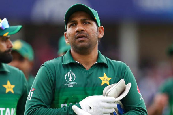 ‌'গালাগালি' দেওয়া ভিডিও দেখে আমার স্ত্রী কেঁদেছিল, জানালেন সরফরাজ