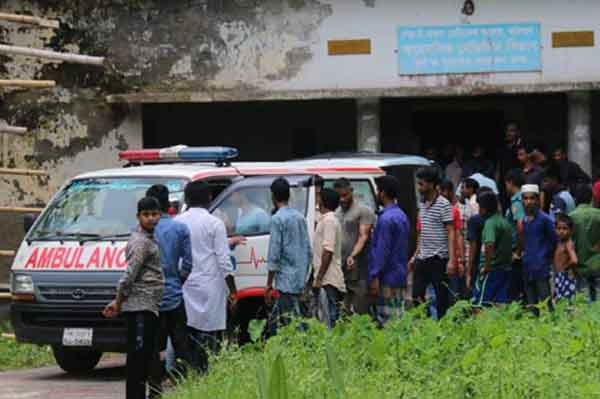 রিফাতের লাশ বরগুনার পথে 