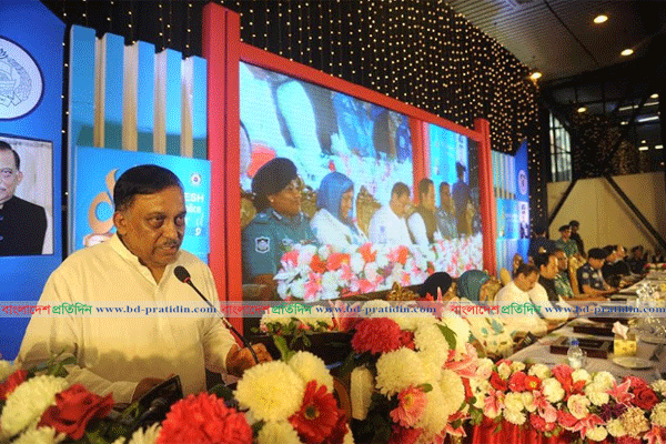 বরগুনার ঘটনায় জড়িতদের ছাড় নয় : চট্টগ্রামে স্বরাষ্ট্রমন্ত্রী