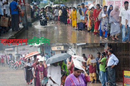 বরিশালে স্বস্তির বৃষ্টিতে জনদুর্ভোগ