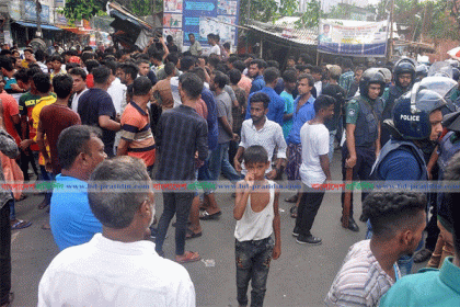 চট্টগ্রামে আওয়ামী লীগের দু'গ্রুপের সংঘর্ষ, পুলিশসহ আহত ৭