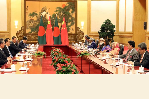 চীনা প্রধানমন্ত্রীর সঙ্গে দ্বিপাক্ষিক বৈঠকে শেখ হাসিনা