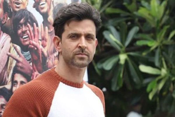 ফের বিতর্কে হৃতিক