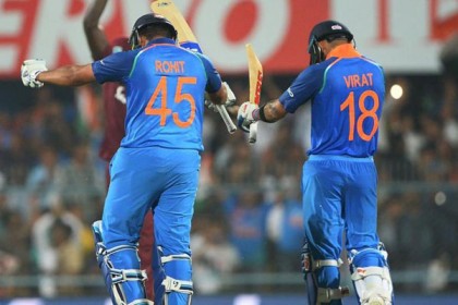 বিরাটের ঘাড়ে নিঃশ্বাস ফেলছেন রোহিত শর্মা