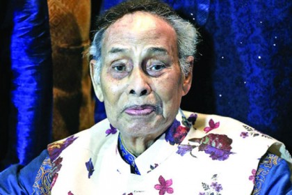 'বেঁচে আছেন এরশাদ, তবে শঙ্কামুক্ত নন'

