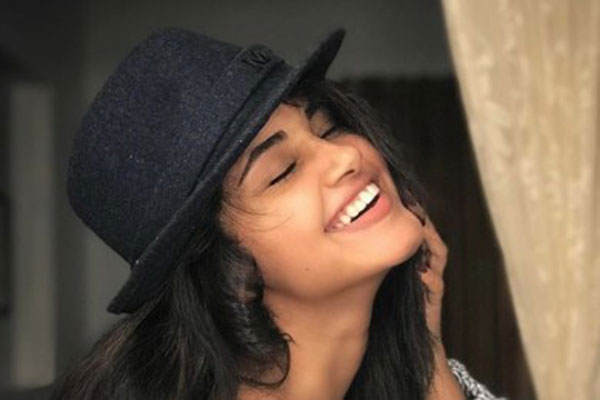 এই অভিনেত্রীর সঙ্গে কি প্রেম করছেন বুমরা?