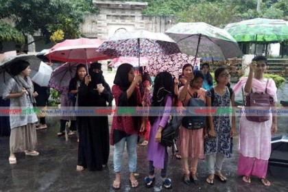 
চবির শেখ হাসিনা হলের সিট বরাদ্দ নিয়ে তালবাহানা, বিপাকে শিক্ষার্থীরা