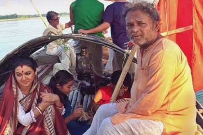 'কালো'র আয়োজনে জয়ার 'খাঁচা'