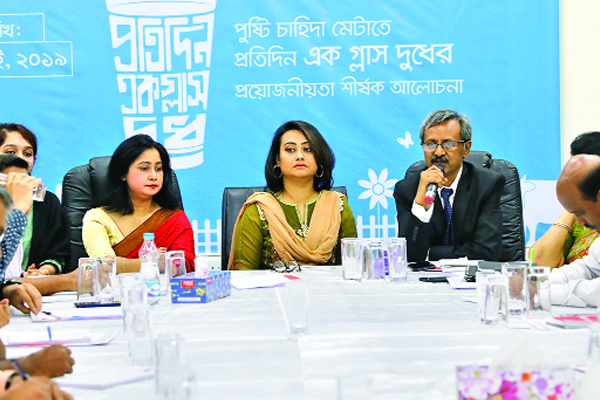সুষম খাদ্যাভ্যাসে অপরিহার্য দুধ