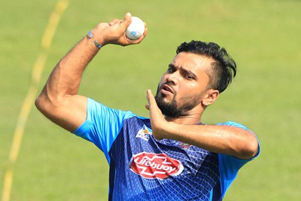 অনুশীলন শুরু করেছেন মাশরাফি