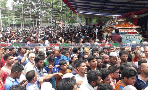 রংপুরে পৌঁছেছে এরশাদের মরদেহ, সমাধির দাবিতে জাপা নেতাকর্মীর বিক্ষোভ