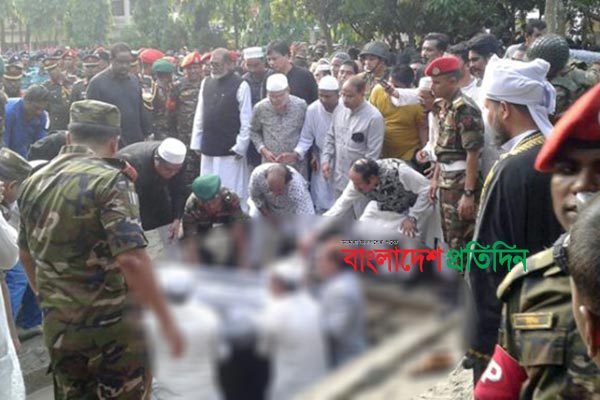 পল্লী নিবাসে চিরনিদ্রায় শায়িত এরশাদ