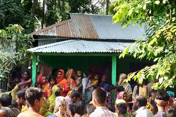 বন্যাকবলিত স্বজনদের দেখতে গিয়ে নৌকাডুবি, শিশুসহ নিহত ৫
