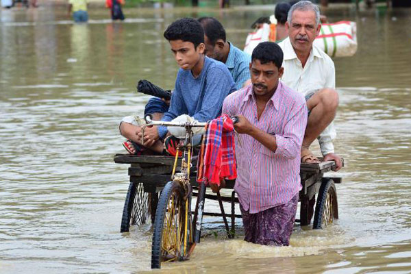 দক্ষিণ এশিয়ায় বন্যায় আক্রান্ত ৬৭ লাখ, ১০০ জনের মৃত্যু