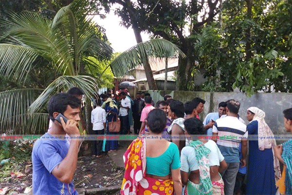 ব্যাগে শিশুর কাটা মাথা পাওয়ায় এক ব্যক্তিকে পিটিয়ে হত্যা