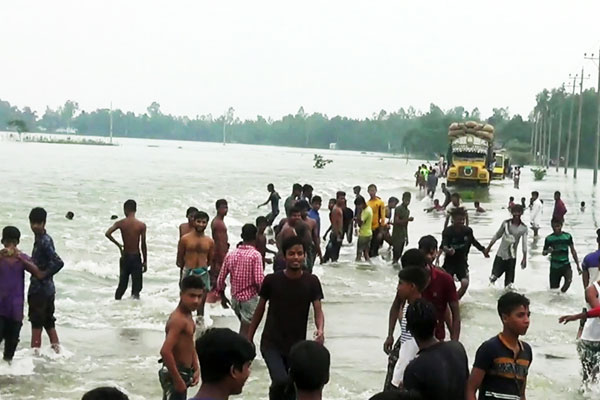 শেরপুরে ব্রহ্মপুত্র নদের পানি বৃদ্ধি, বন্যা পরিস্থিতির অবনতি

