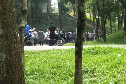 এমসি কলেজে ছাত্রলীগের দু’পক্ষে পাল্টাপাল্টি ধাওয়া

