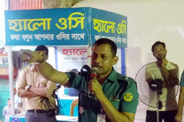 আলোর পথ দেখাচ্ছে ‘হ্যাঁলো ওসি’ বুথ, মাদক ব্যবসায়ীদের আত্মসমর্পণ