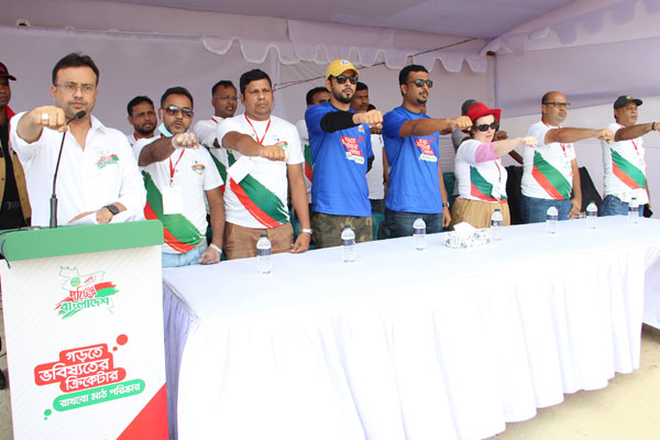 আজিমপুর ইরাকী মাঠে জমলো ক্রিকেট