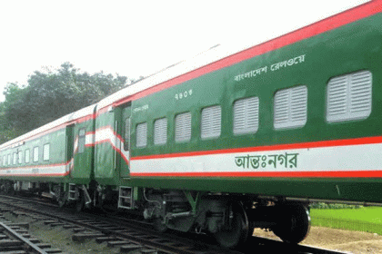 রেলে চলতি মাসেই যুক্ত হচ্ছে ২৬ মিটারগেজ কোচ