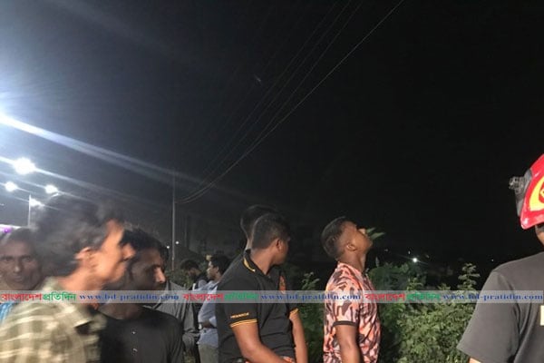 তুরাগ নদে ট্যাক্সিক্যাব, সন্ধানে ডুবুরি দল
