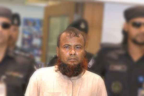জিনের ভয় দেখিয়ে ধর্ষণ-বলাৎকার করতেন ইমাম!