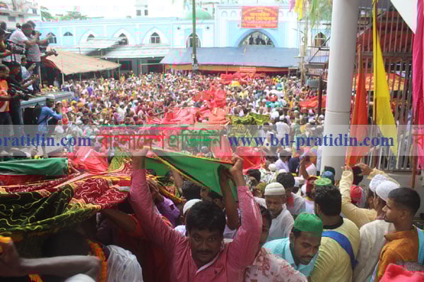 শাহজালালের (রহ.) মাজারে ওরস শুরু, ভক্তদের ঢল