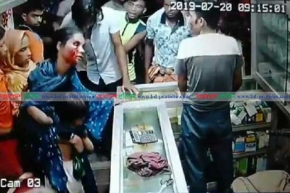 ছেলেধরা সন্দেহ এবার চট্টগ্রামে গণপিটুনির শিকার মা