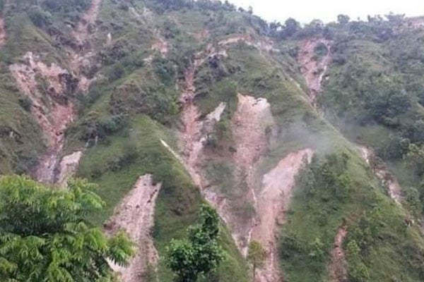 নেপালে ভয়াবহ ভূমিধস, নিহত ১১