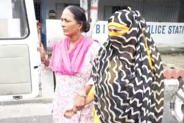কলকাতা বিমানবন্দরে বাংলাদেশি নারী আটক 