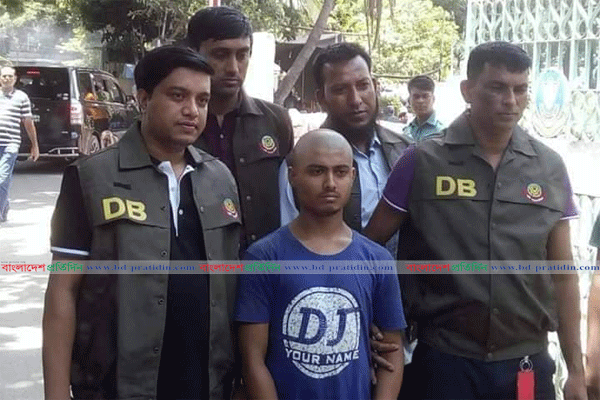 রেনুকে পিটিয়ে হত্যা : ৫ দিনের রিমান্ডে হৃদয়